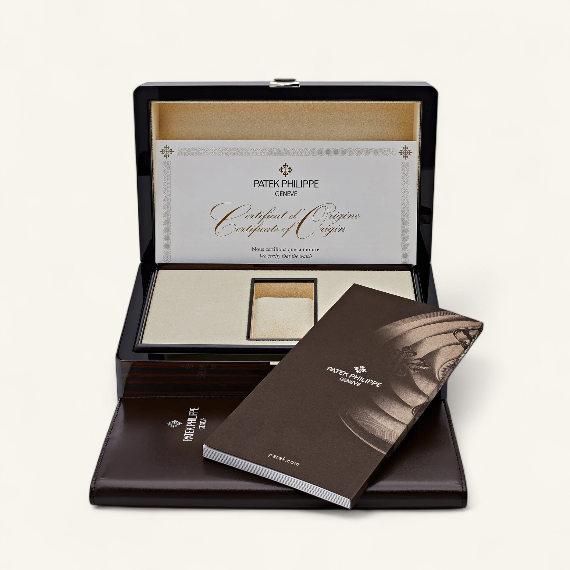 patek-philippe-nautilus-5726a-001-annual-calendar-moon-phase-2020-patek-philippe-6